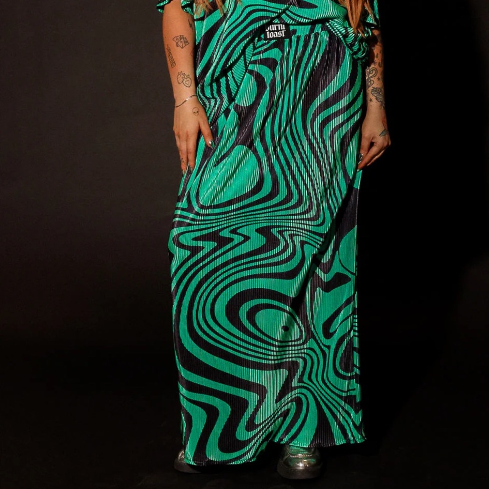 Burnt Toast Neptune Swirl Plisse Skirt
